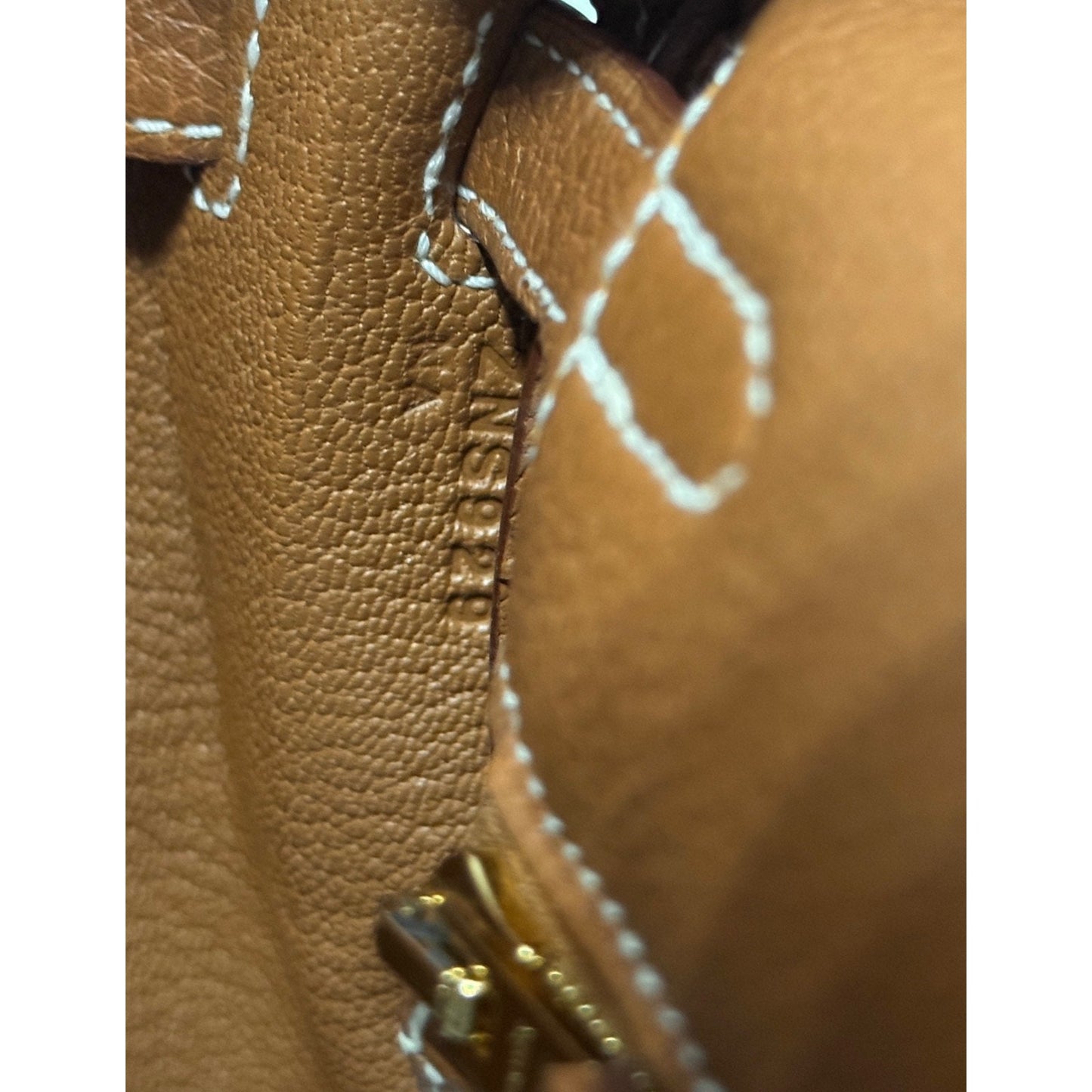 Hermes Kelly 25 Gold Tan Camel Togo Leather Gold Hardware Shoulder Bag