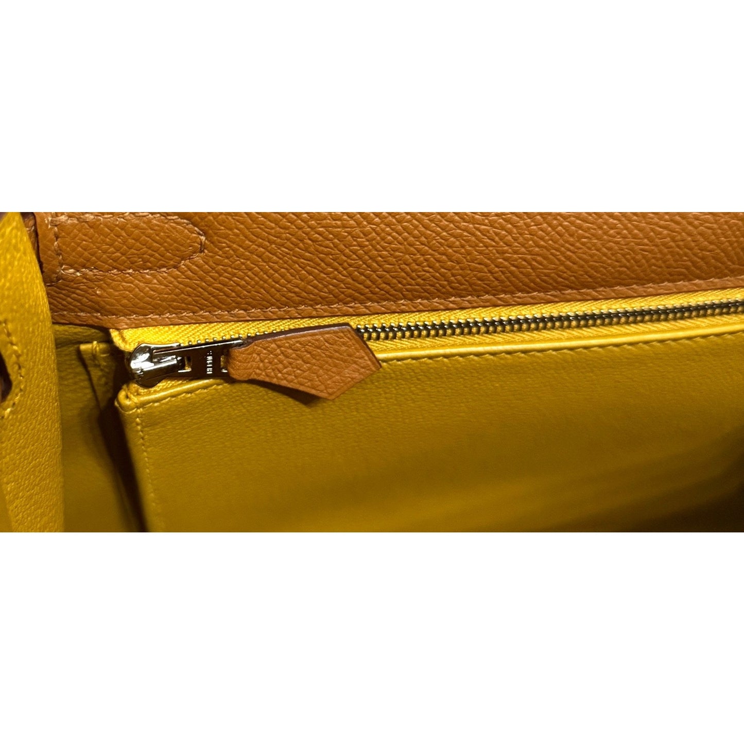Hermes Kelly 25 Sellier Verso Gold Tan Jaune Ambre Epsom Leather Palladium HWR