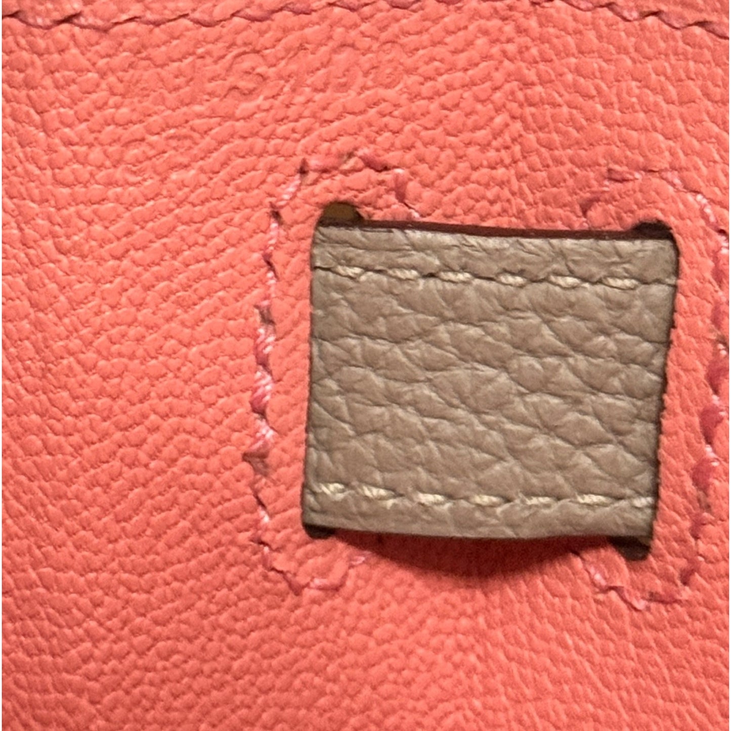 Hermes Kelly 28 Sellier Special Order Pink Rose Lipstick Gris Tourterelle Togo Leather Brushed Gold Hardware