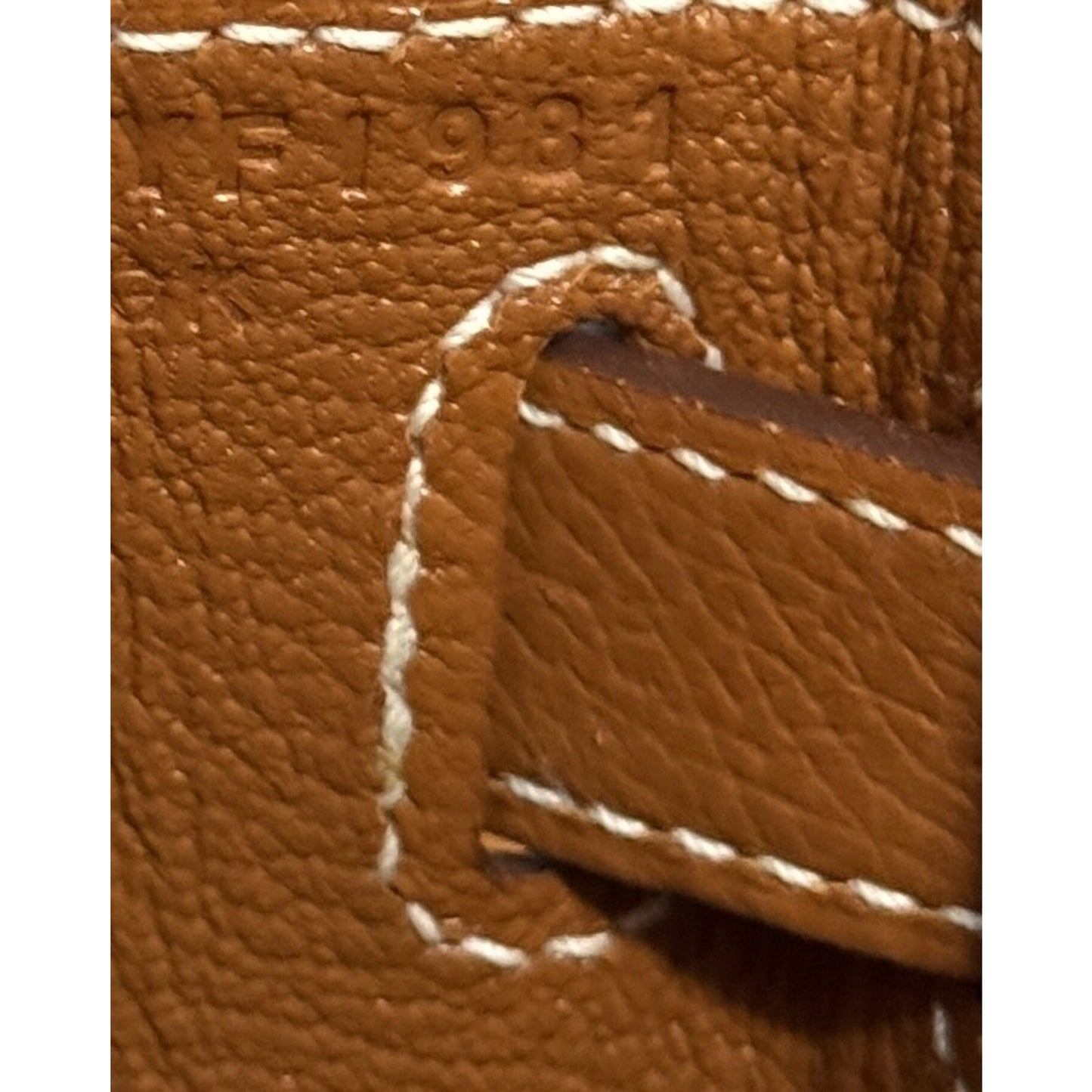 Hermes Kelly 28 Sellier Gold Tan Epsom Leather Gold Hardware RARE