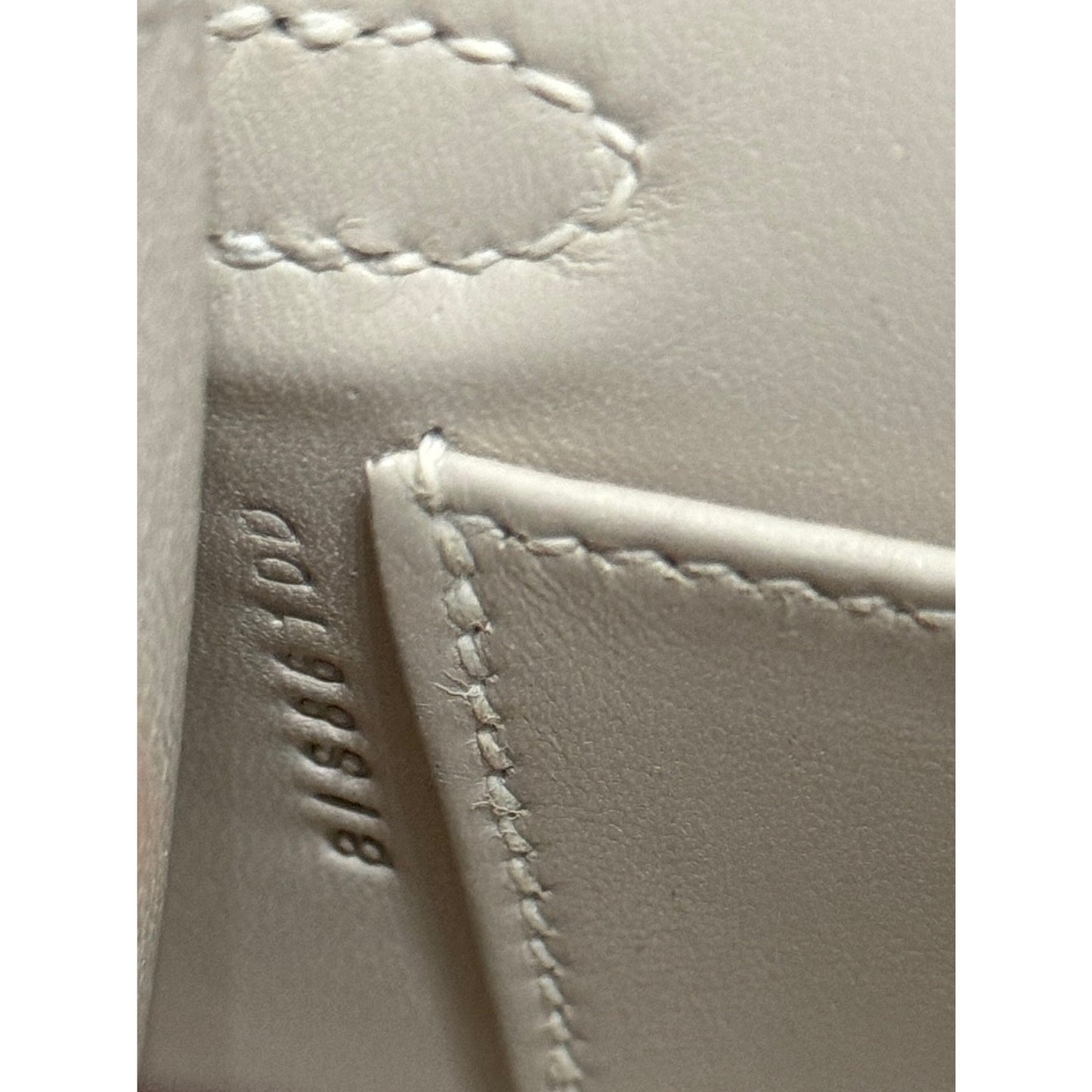 Hermes Kelly Mini 20 Special Order Craie & Gold Tan Epsom Leather Gold Hardware