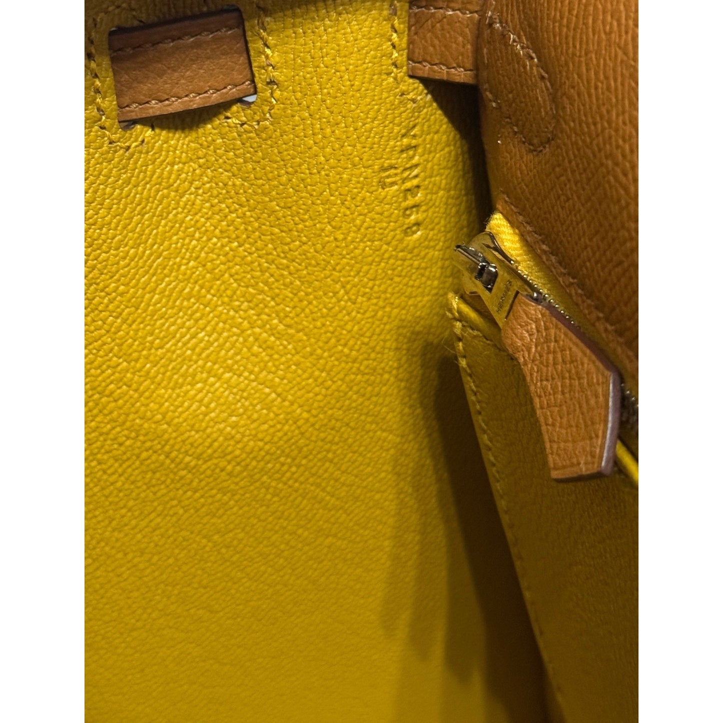 Hermes Kelly 25 Sellier Verso Gold Tan Jaune Ambre Epsom Leather Palladium HWR