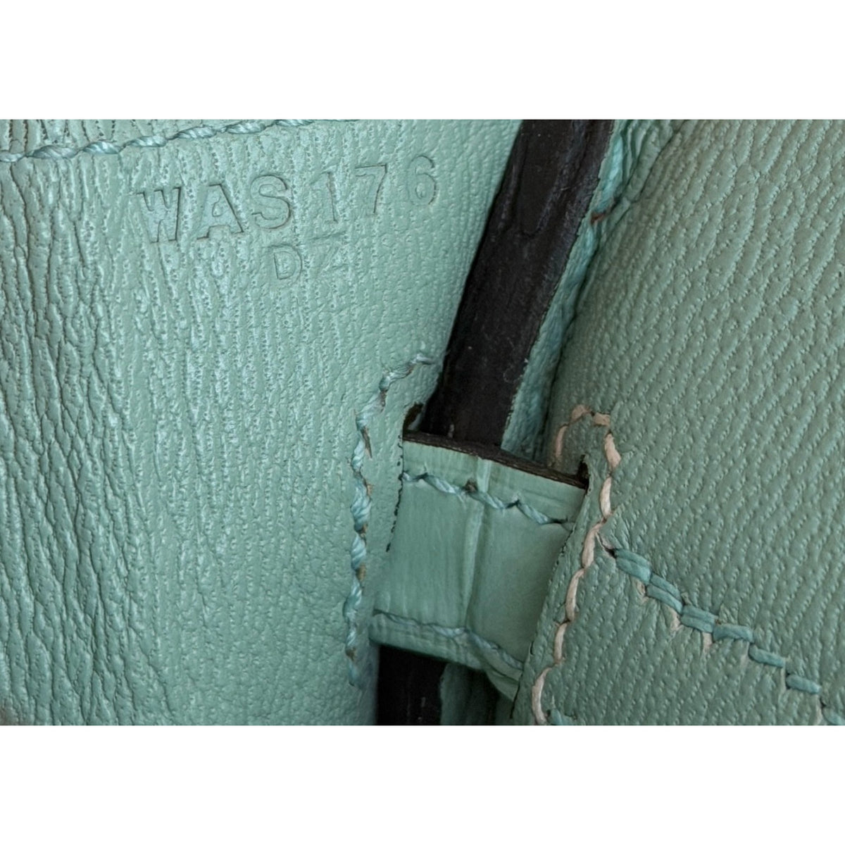 Hermes Birkin 25 Special Order Matte Alligator Vanille & Vert D'eau Brushed Gold
